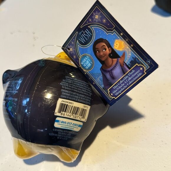 Disney collectibles. Disney Wish and 2 Disney Doorables. New with tags - Picture 7 of 10